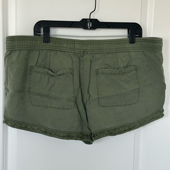 LOFT Drawstring Shorts - Picture 3 of 6